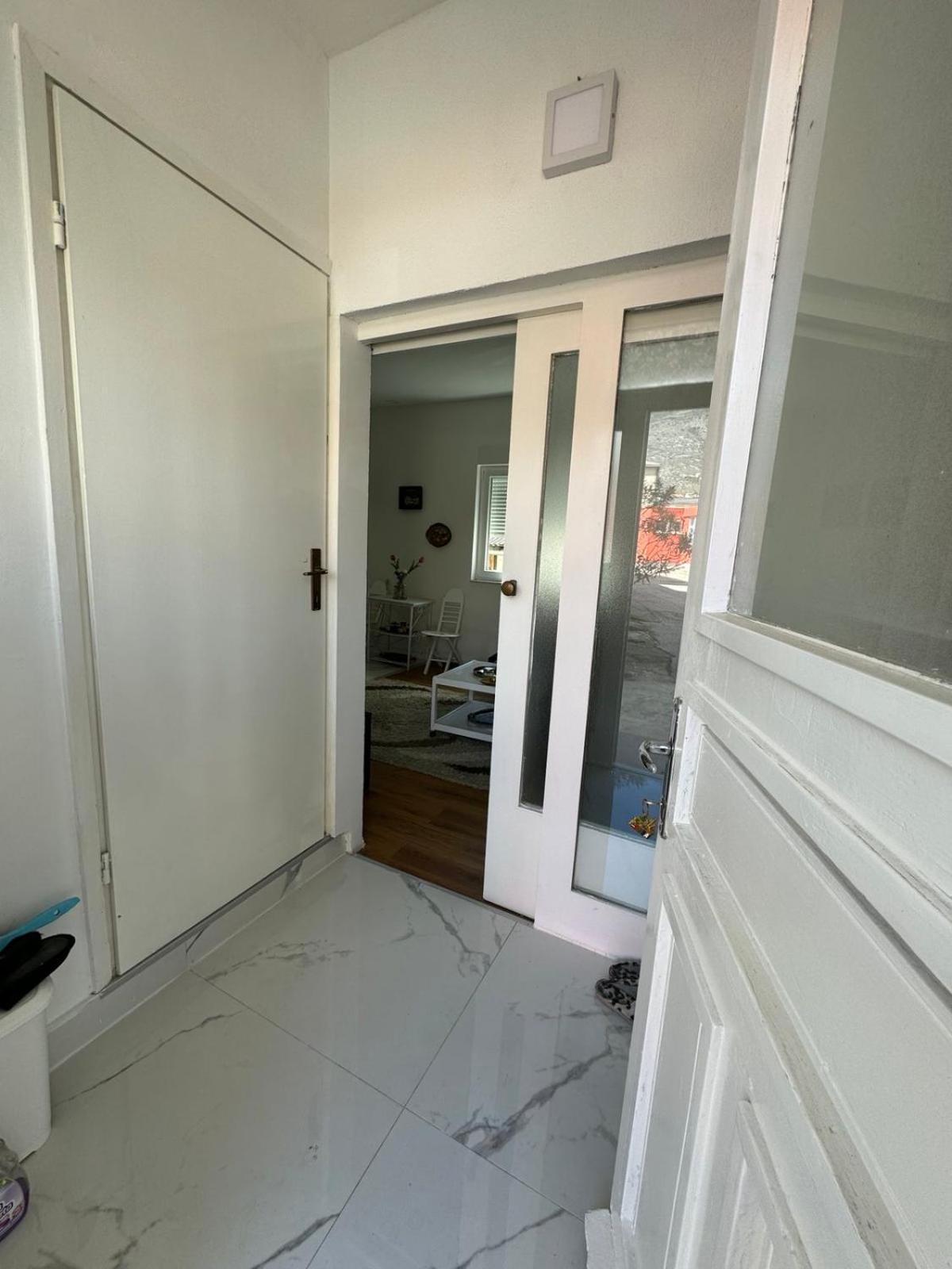 Apartman Nar 모스타르 외부 사진